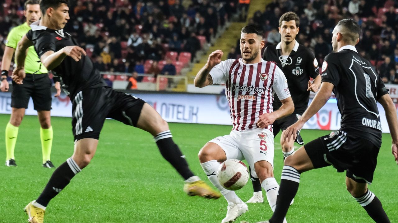 Nhận định soi kèo Hatayspor vs Besiktas lúc 00h00 ngày 3/12/2024 nhan-dinh-soi-keo-hatayspor-vs-besiktas-luc-00h00-ngay-3-12-2024-1