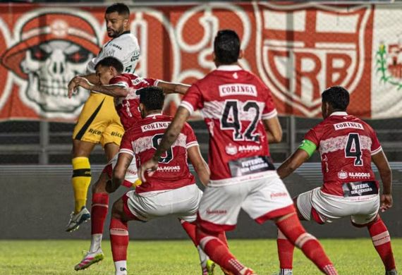 Nhận định soi kèo CRB vs Ferroviaria lúc 7h30 ngày 14/10/2025